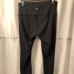 Black lululemon leggings